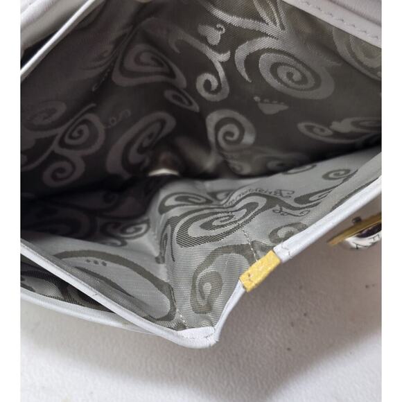 Brighton Fashionista Chic Fashion Art Paris Wallet Love Snap Closure Card Slots - Picture 11 of 13